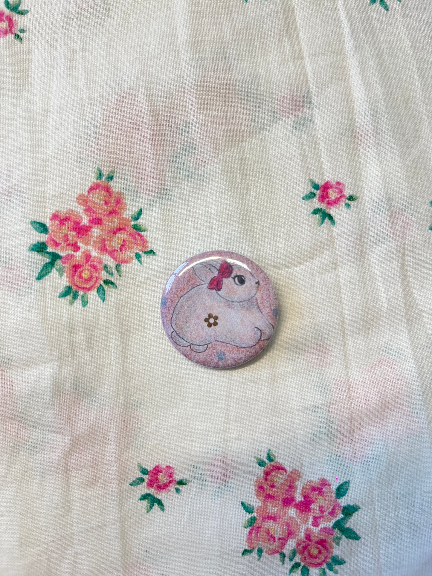 ⋆˚✿˖°🐰ྀི badge & charms collection